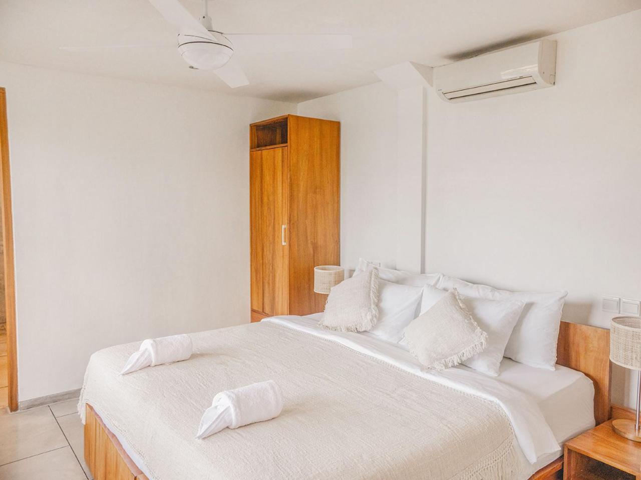 Ab & Seminyak (Bali)